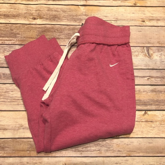 Nike Pants - Pink Nike Sweat Capri pants size Small
